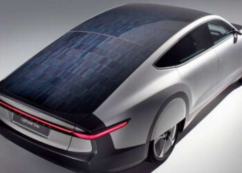 Lightyear One: Το ηλεκτρικό μοντέλο που θα φορτίζεται για μήνες μόνο από τον ήλιο! (+video)