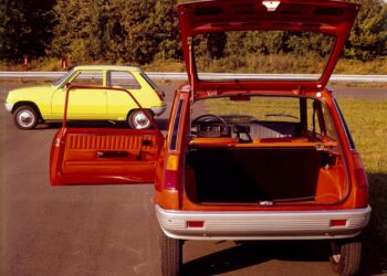 Renault 5: Ο πενηντάρης είναι ο νέος της εποχής