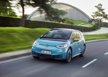 Volkswagen Group: Αύξηση κατά 65% των παραδόσεων αμιγώς ηλεκτρικών οχημάτων