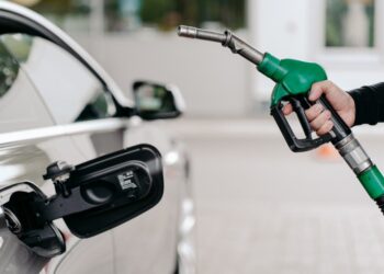 Μύθοι και αλήθειες για τις τιμές των καυσίμων