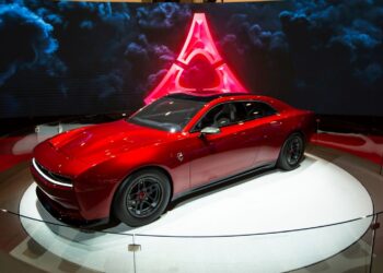 Με ιπποδυνάμεις έως 670 ίππους, η Dodge στην SEMA 2022 δίνει ακόμα ένα στίγμα για το εξηλεκτρισμένο μέλλον των “muscle cars”