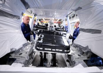 Το BMW Group ξεκινά την παραγωγή μικρής κλίμακας ενός υδρογονοκίνητου μοντέλου