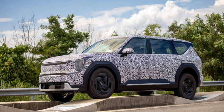 Το Kia EV9 υποβάλλεται σε τελικές τεχνικές δοκιμές πριν από το παγκόσμιο ντεμπούτο του το 2023