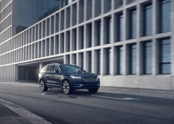 Τα Volvo XC90 και XC90 Recharge Plug-in Hybrid κατακτούν το βραβείο TOP SAFETY PICK+ του IIHS για το 2023