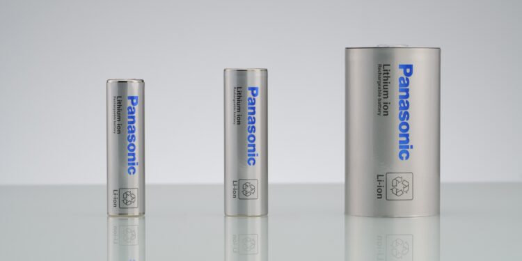 Mazda & Panasonic Energy: Σε διερεύνηση συνεργασίας  για την Προμήθεια Κυλινδρικών Μπαταριών Ιόντων Λιθίου (+video)