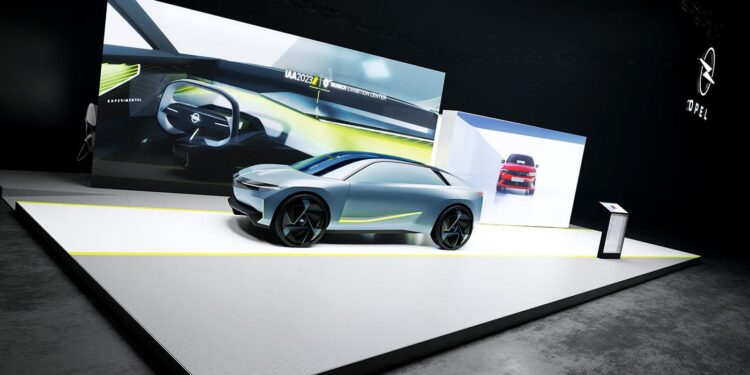 Το Opel Experimental δείχνει το όραμα της μάρκας για το μέλλον