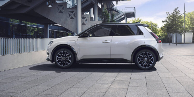 Για τρίτη συνεχόμενη χρονιά, η Renault είναι κορυφαίος υποστηρικτής του Grand Slam στο Roland-Garros