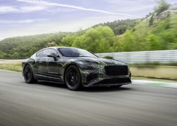 Αποκάλυψη της νέας Bentley Continental GT