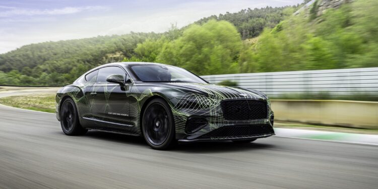 Αποκάλυψη της νέας Bentley Continental GT