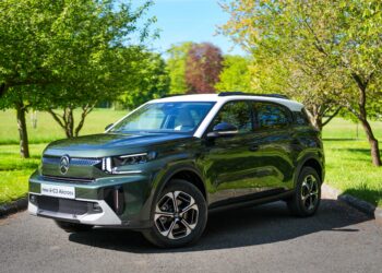 Paris Motor Show 2024: Η Citroën ΤΑΡΑΖΕΙ ΤΑ ΝΕΡΑ ΜΕ ΤΗΝ ΠΛΗΡΩΣ ΑΝΑΝΕΩΜΕΝΗ της ΓΚΑΜΑ ΣΕ ένα ΠΕΡΙΠΤΕΡΟ ΓΕΜΑΤΟ ΕΚΔΗΛΩΣΕΙΣ