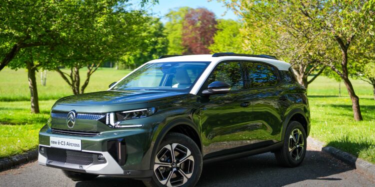 Paris Motor Show 2024: Η Citroën ΤΑΡΑΖΕΙ ΤΑ ΝΕΡΑ ΜΕ ΤΗΝ ΠΛΗΡΩΣ ΑΝΑΝΕΩΜΕΝΗ της ΓΚΑΜΑ ΣΕ ένα ΠΕΡΙΠΤΕΡΟ ΓΕΜΑΤΟ ΕΚΔΗΛΩΣΕΙΣ