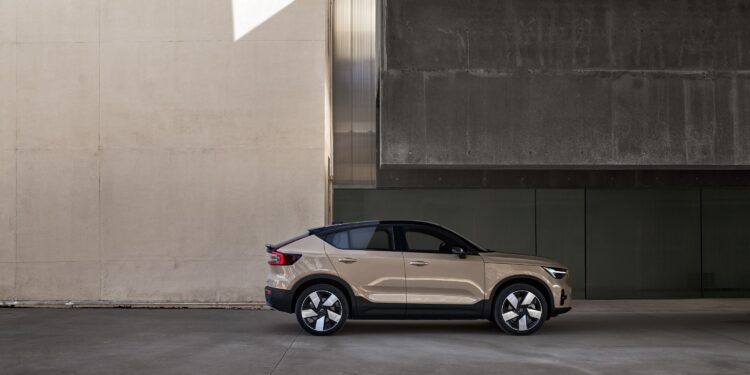 Με όφελος έως €4.000 και δωρεάν wallbox, η ώρα να αποκτήσετε ένα αμιγώς ηλεκτρικό Volvo είναι τώρα