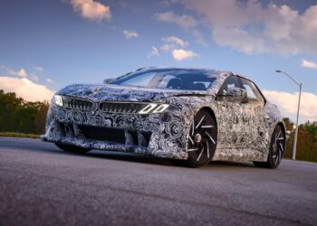 Τεστ αντοχής για το «Heart of Joy»: BMW Vision Driving Experience
