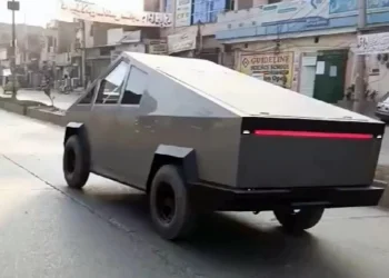 Κατρακύλα για πωλήσεις της Tesla