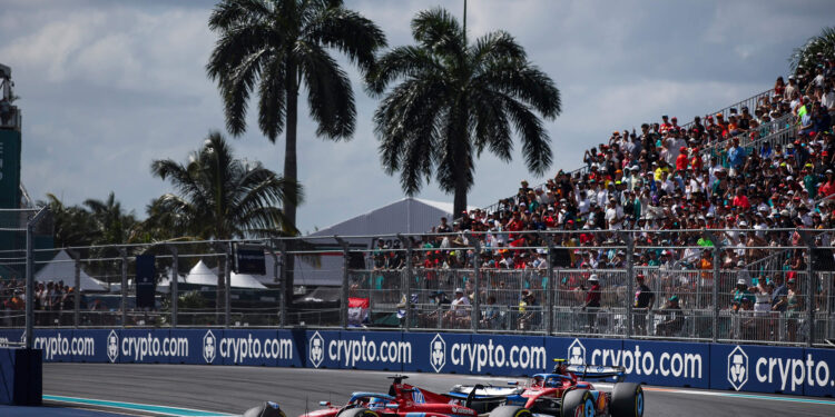 H Formula 1 ταξιδεύει από την Ασία στην Αμερική