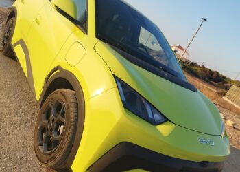 BYD: Το διασκεδαστικό και τεχνολογικά προηγμένο DOLPHIN SURF